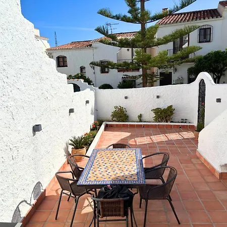 Naranjos 15a * Nerja