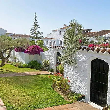 Naranjos 15a דירה