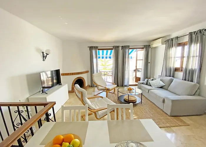 Naranjos 15a Apartment